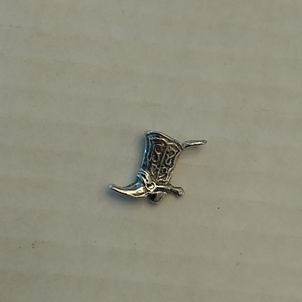 Set of 4 Charms..baby shoes, country boot, Holland Shoes. Fish Tale - Picture 3 of 8